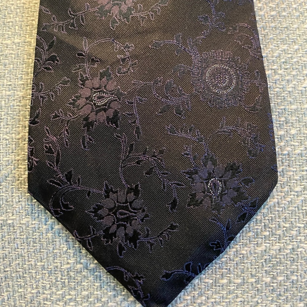 Men’s tie